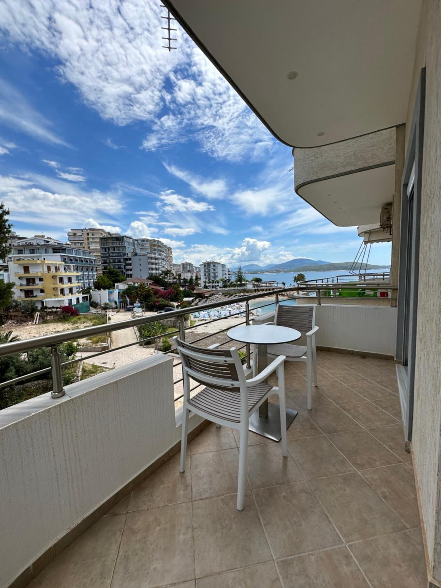 Ferienwohnung Luxy Coral Aparts Sarandë Exterior foto